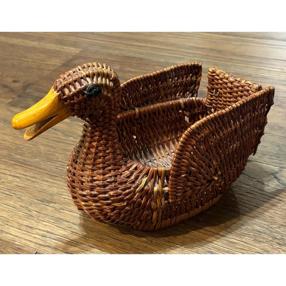 Vintage Wicker Duck Basket Woven Rattan Wood Beak Farmhouse Country Animal Boho